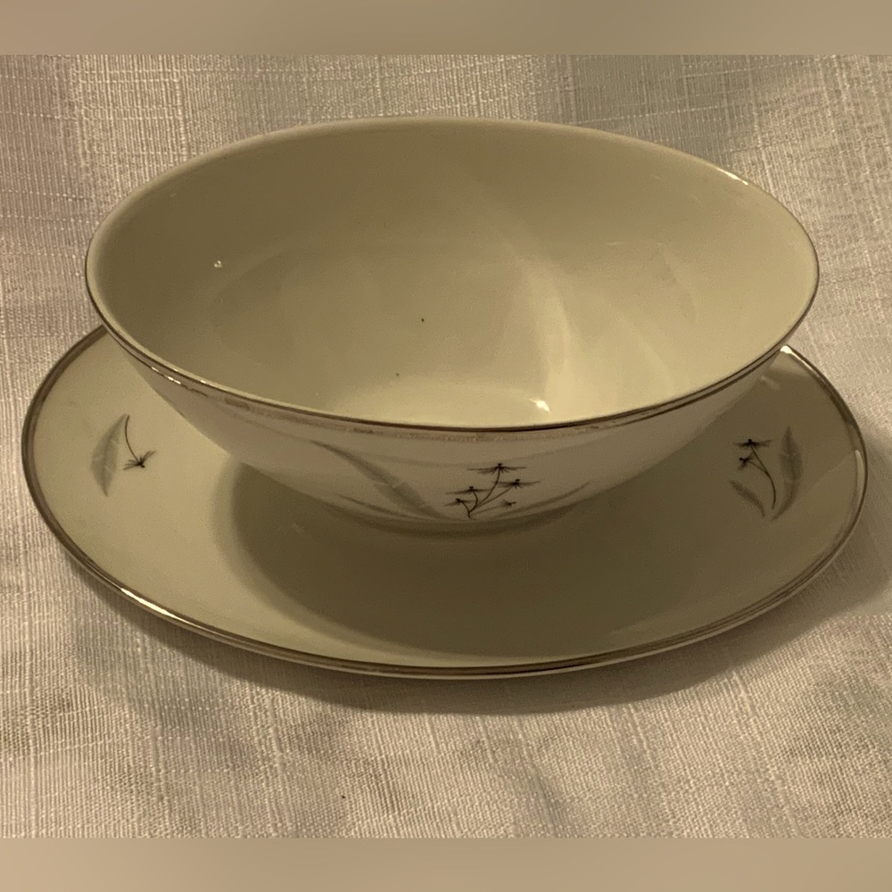Vintage Gravy Tureen Attached Saucer Silverwind Carlton Fine China Germany